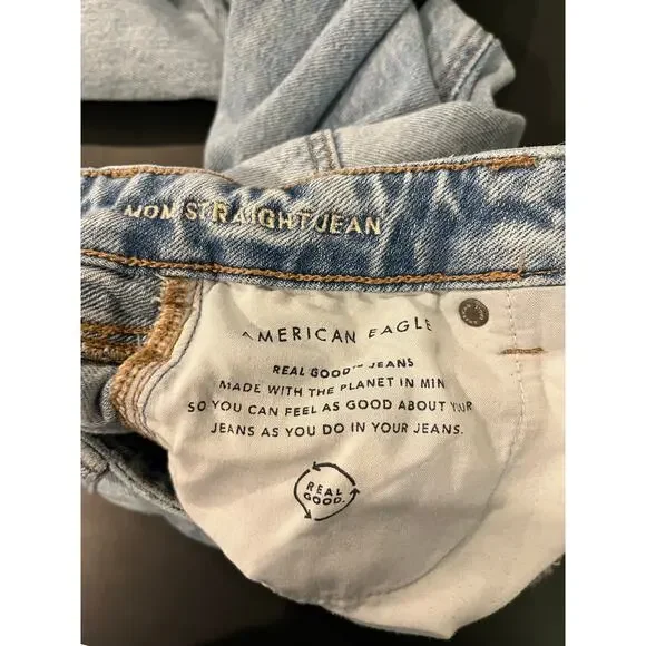 American Eagle Women's Size 0 Short Ripped Mom Jeans Light Blue Denim - Picture 9 of 11